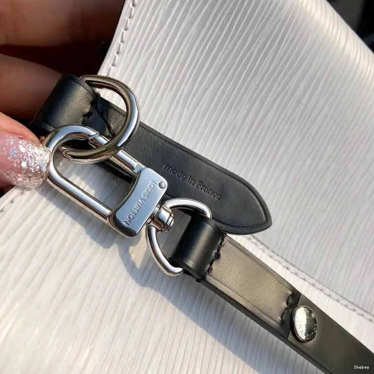 Bags 19T1L0345 LV 0725